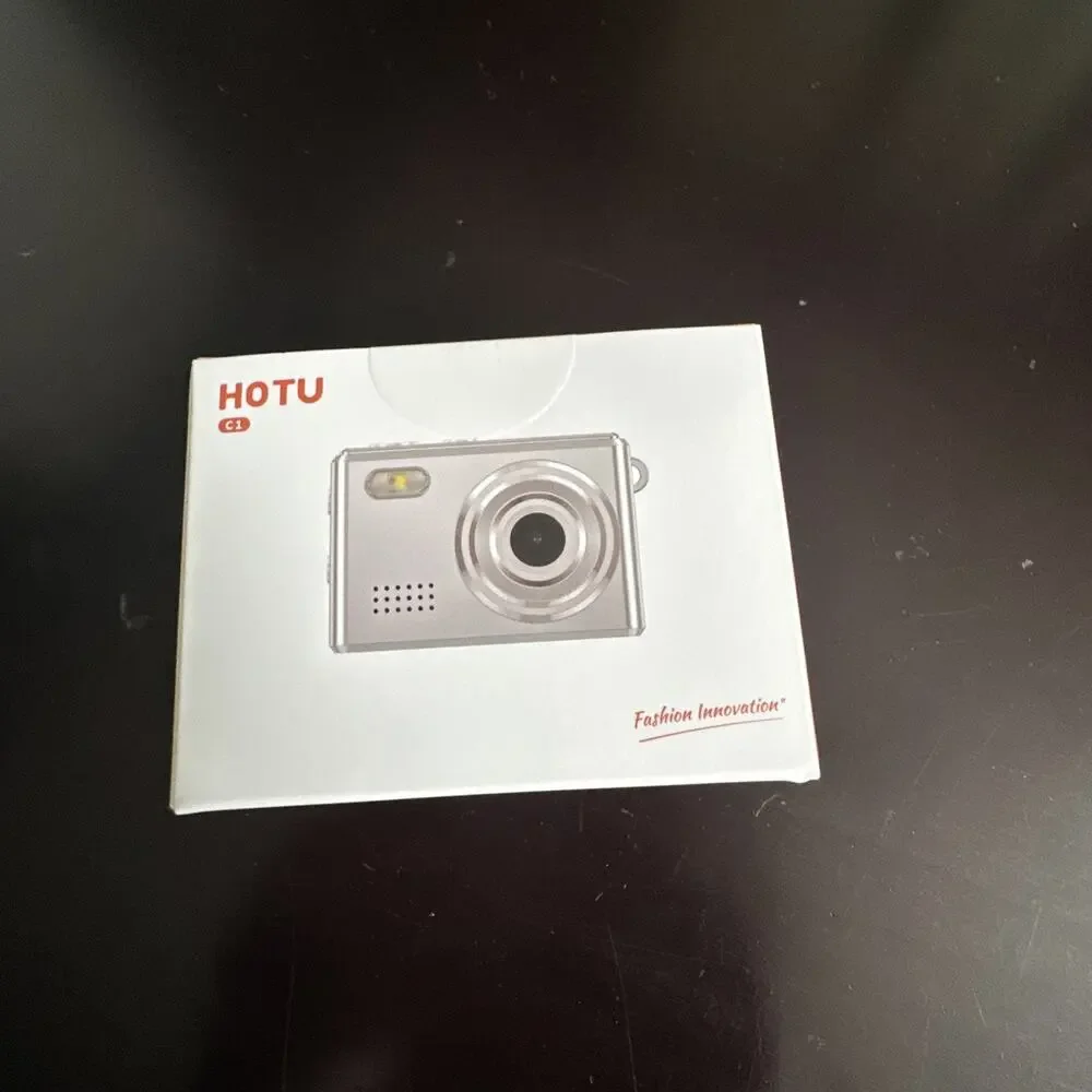 HOTU Mini Keychain Digital Camera, 1080P Video Recorder with 32GB MicroSD Silver
